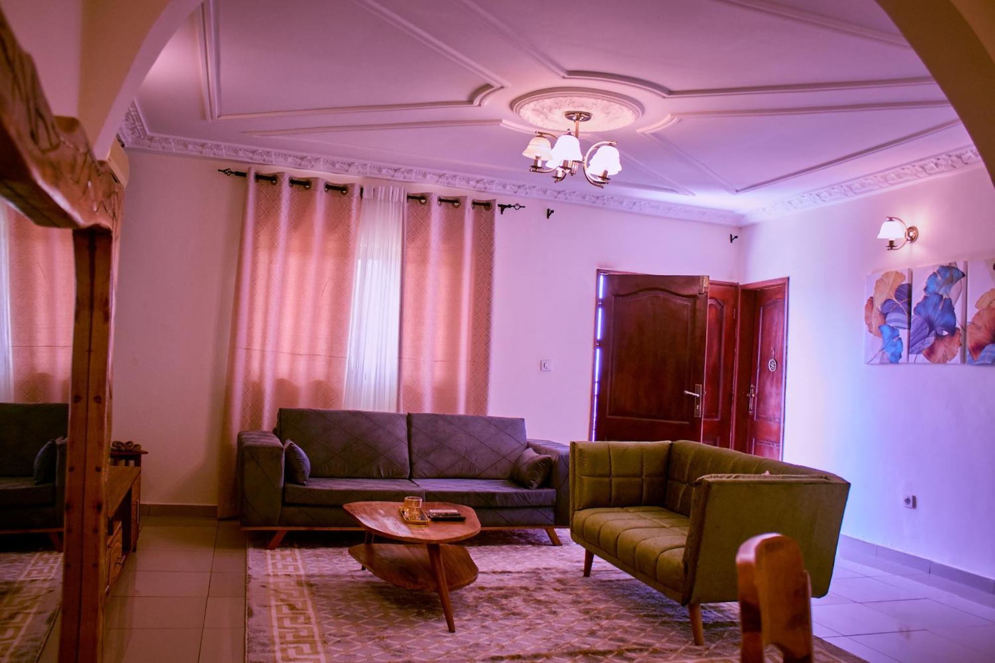 L'Oasis Verte ยาอุนเด ภายนอก รูปภาพ