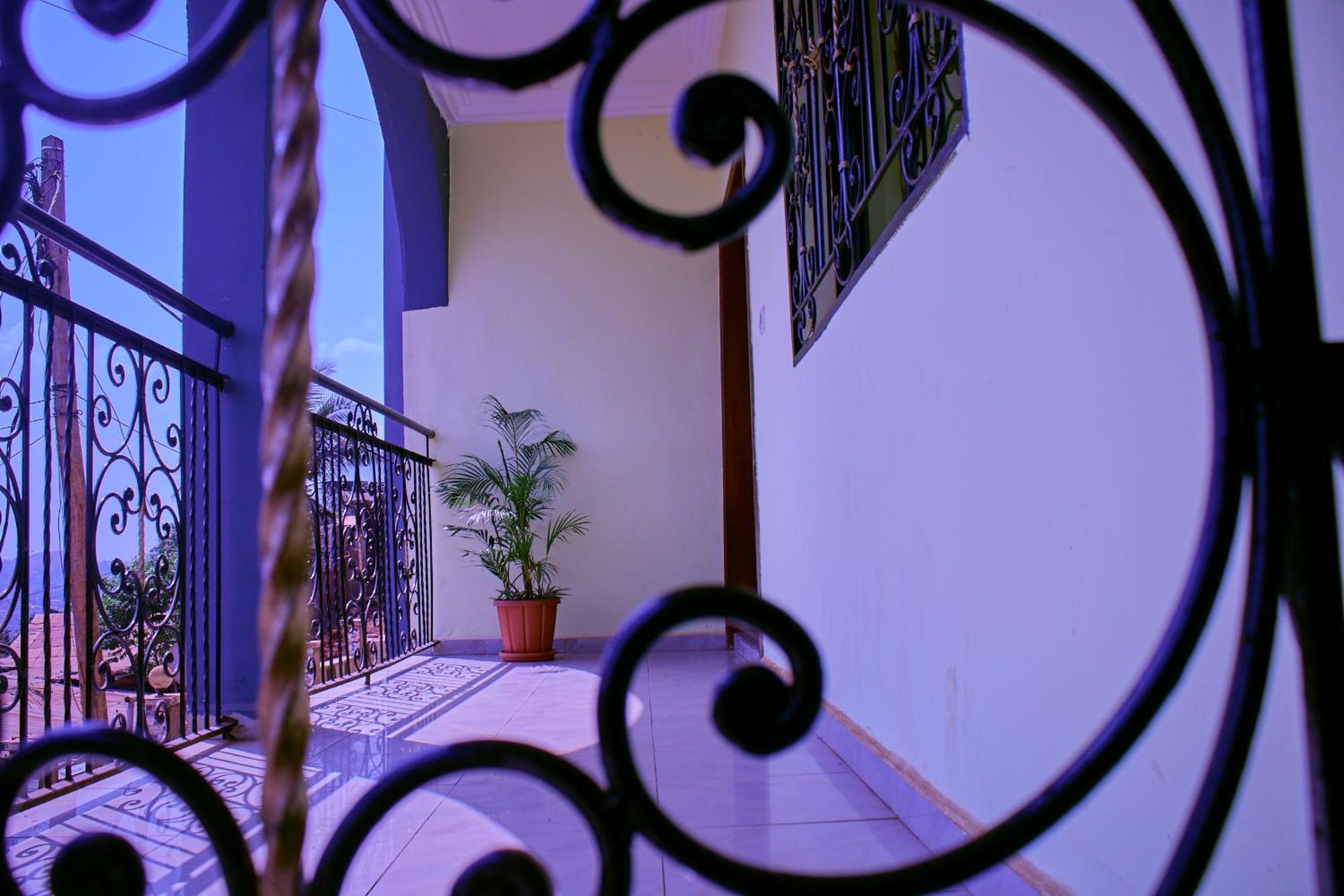 L'Oasis Verte ยาอุนเด ภายนอก รูปภาพ